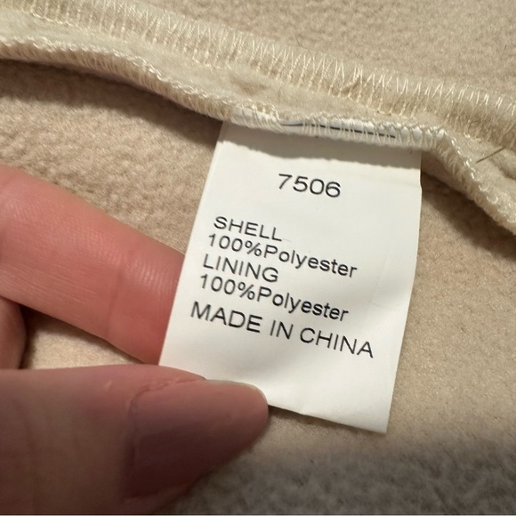 NWT PrettyGarden white Sherpa button down jacket  - Picture 6 of 7